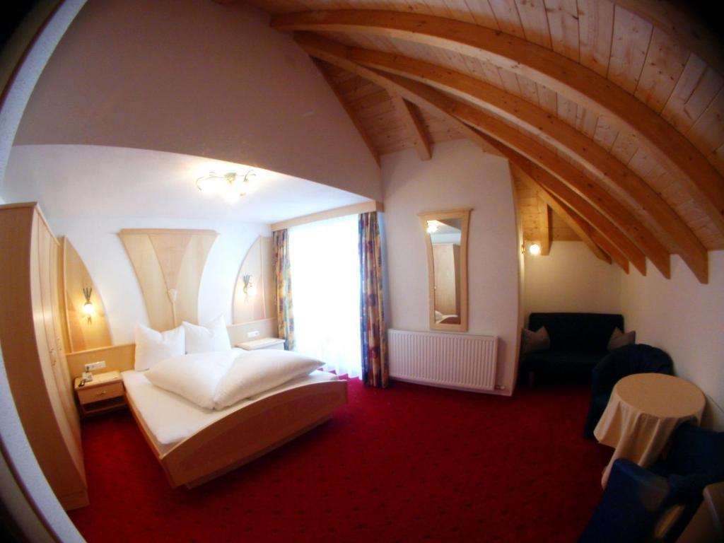 Hotel Garni Pradella Ischgl Habitación foto